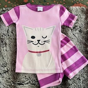 Hanna Andersson || Purple Cat Short Pajamas
